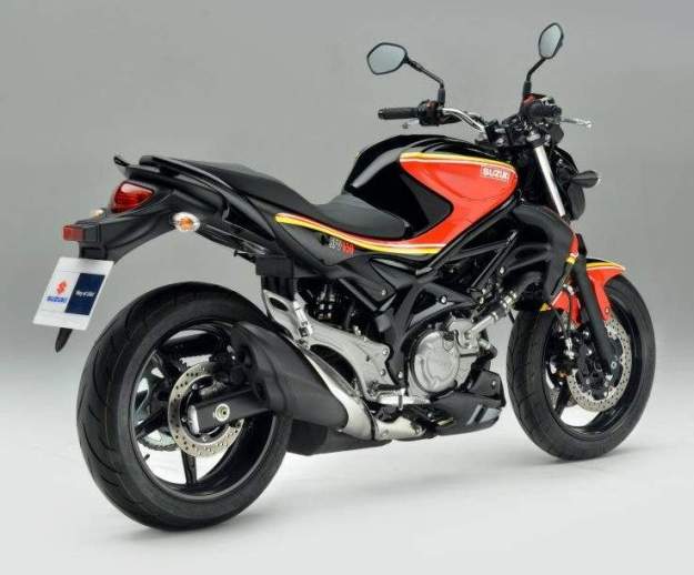 Motorcycle news: Suzuki Gladius Barry Sheene Replica