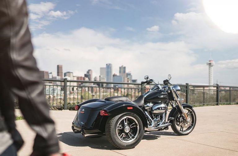 2019 Freewheeler Harley-Davidson Trike - Review Price Specs