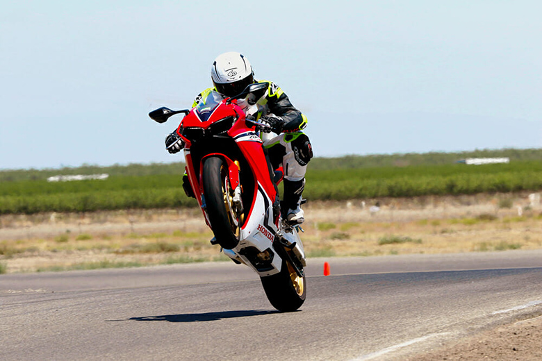 Top Ten Best Motorcycle for Long Wheelie