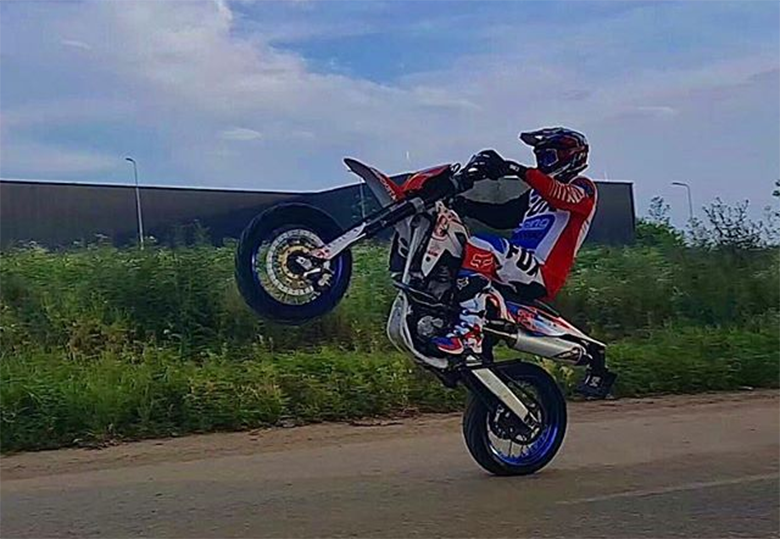 Top Ten Best Motorcycle for Long Wheelie