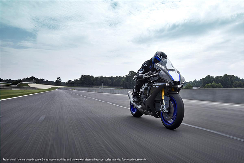 2021 YZF-R1M Yamaha Powerful Sports Motorcycle