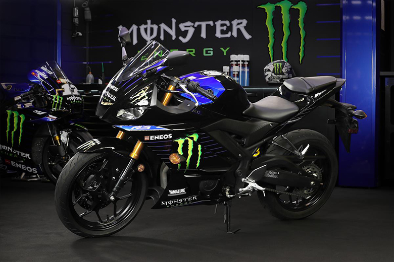 2021 YZF-R3 Monster Energy Yamaha MotoGP Edition