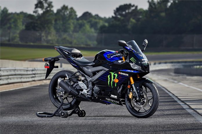 2021 YZF-R3 Monster Energy Yamaha MotoGP Edition