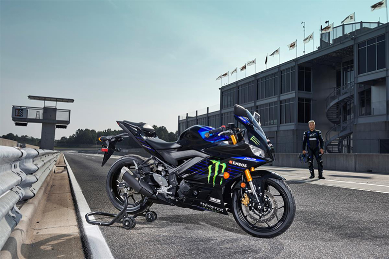 2021 YZF-R3 Monster Energy Yamaha MotoGP Edition