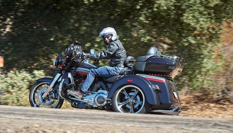 Harley-Davidson 2020 CVO Tri Glide - Review Specs Price