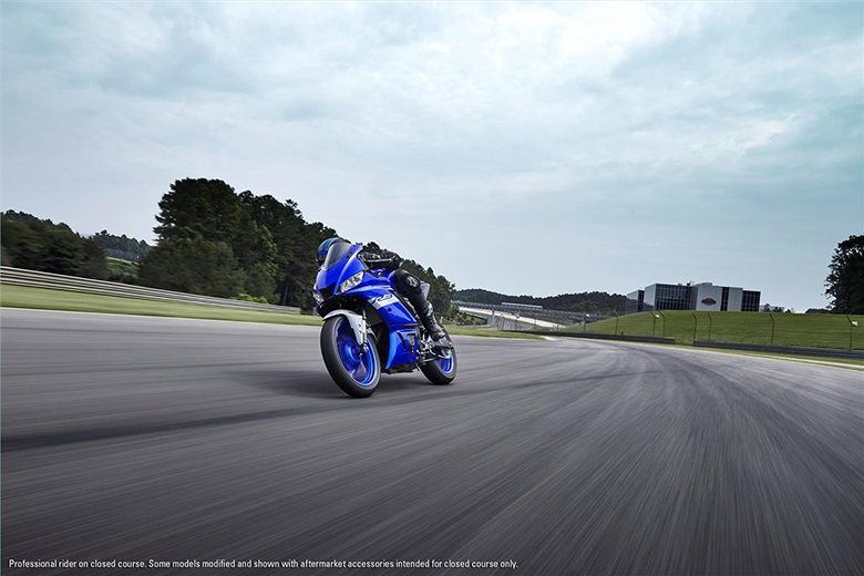 Yamaha 2021 YZF-R3 Super Sports Motorcycle