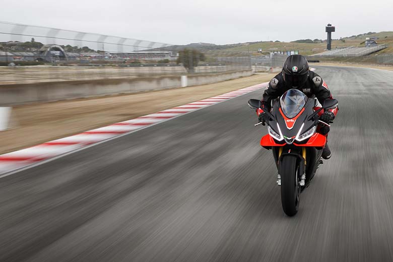 2021 Aprilia RSV4 Factory Powerful Sports Bike