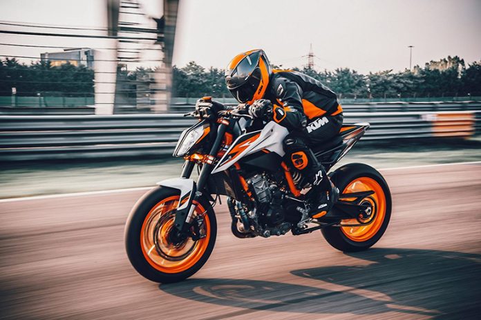 KTM 2020 890 Duke R Naked Bike