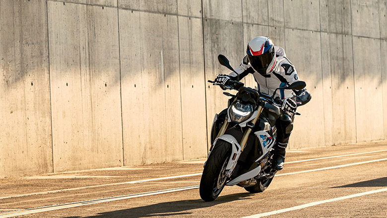 BMW 2021 S 1000 R Powerful Roadster