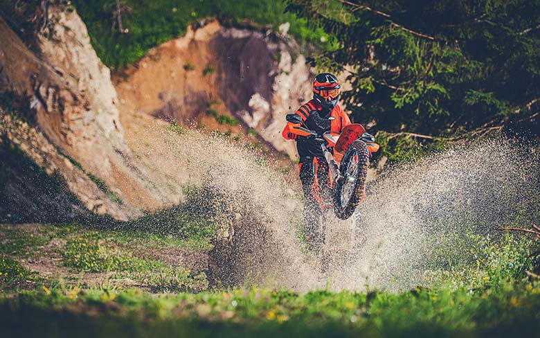 2021 690 Enduro R KTM Adventure Bikes