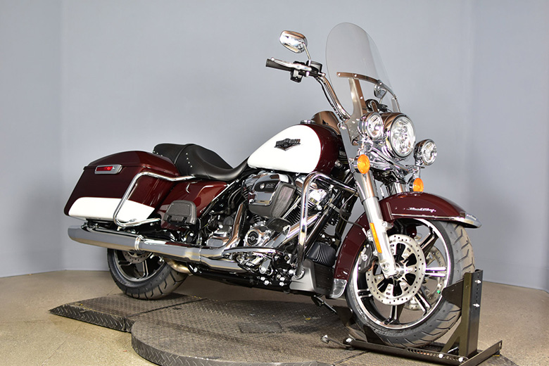 Harley-Davidson 2021 Road King Touring Bike