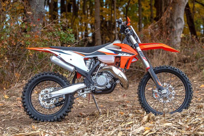 KTM 2022 125 XC Dirt Bike - Review Specs Price