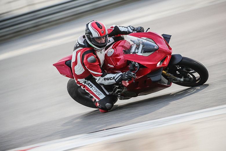 2020 Ducati Panigale V4 S Sports Bike