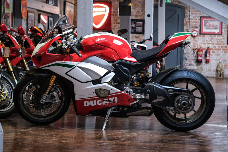 2020 Ducati Panigale V4 Speciale Sports Bike