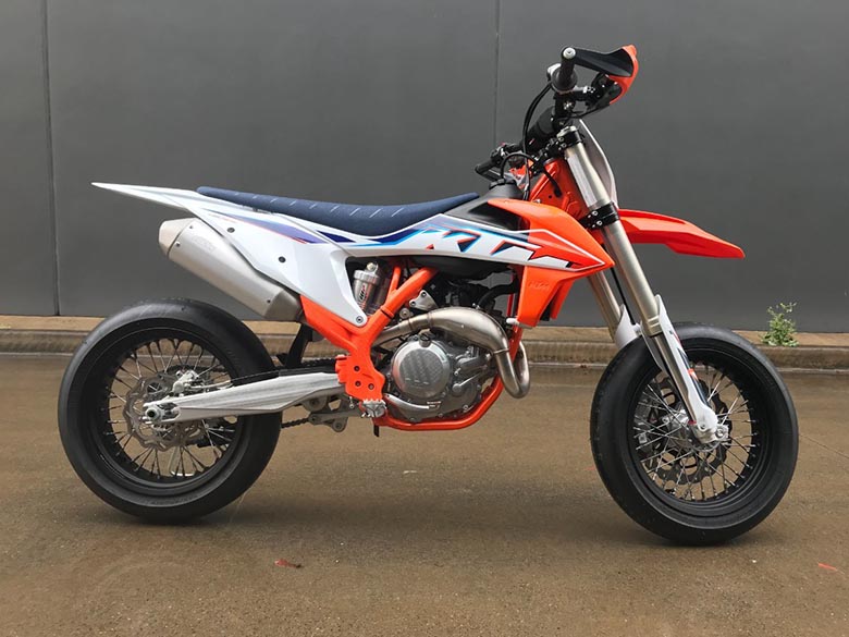 2022 KTM 450 SMC R Supermoto