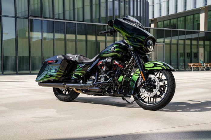 Harley-Davidson 2022 CVO Street Glide Touring Bike