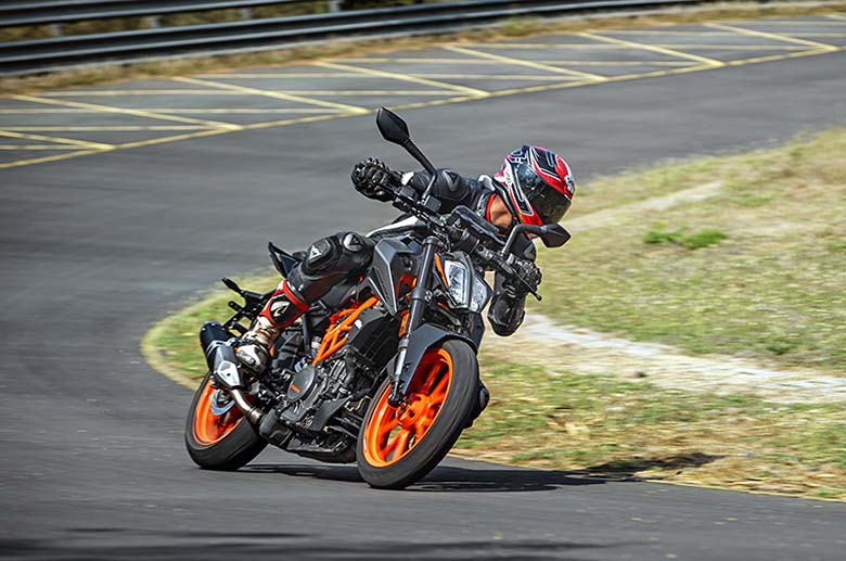 Top Ten Reasons Why Beginners should Prefer KTM 390 Duke