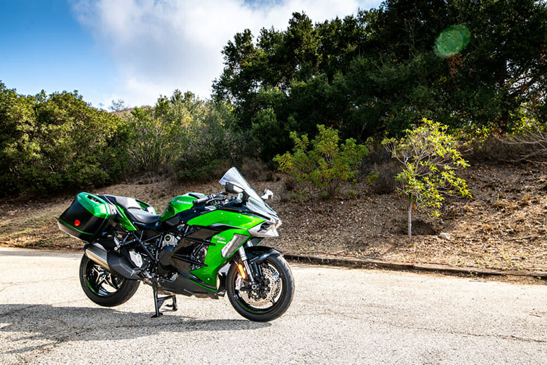 2021 Kawasaki Ninja H2 SX SE Plus Sports Motorcycle