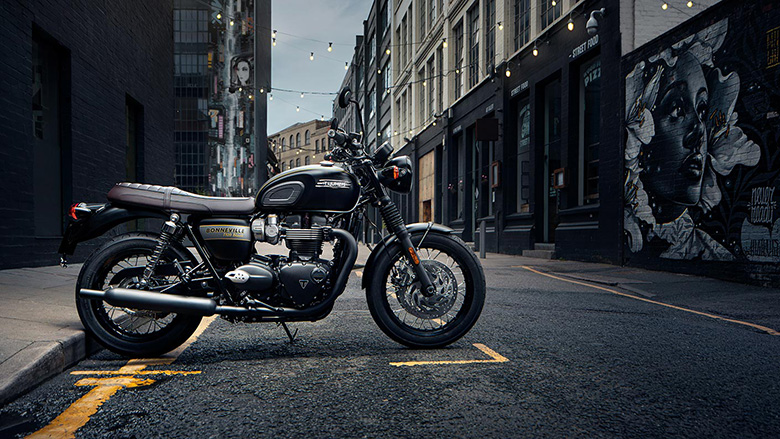 Triumph 2022 Bonneville T120 Black Gold Line Edition