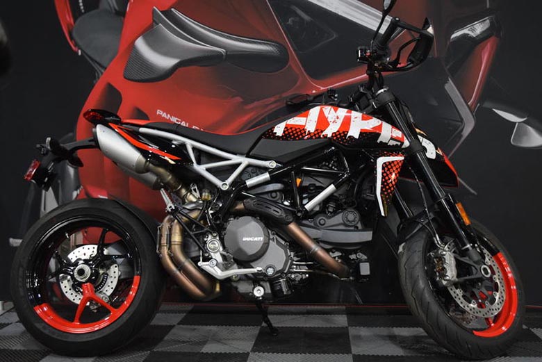 2023 Ducati Hypermotard 950 RVE Adventure