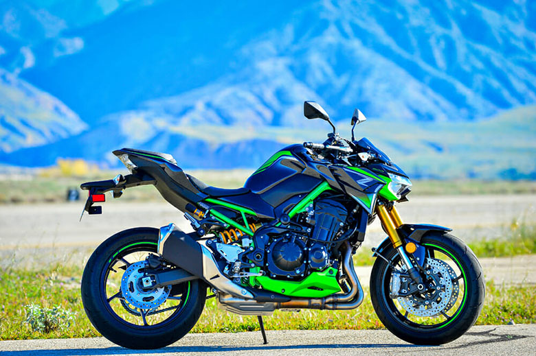 2022 Kawasaki Z900 SE Naked Bike