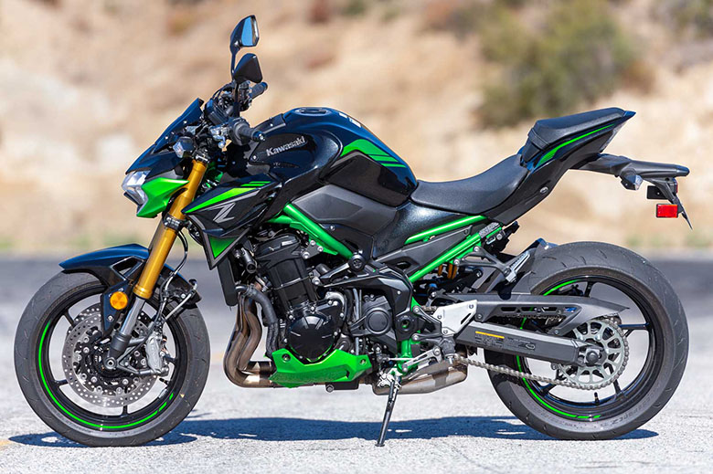 2022 Kawasaki Z900 SE Naked Bike