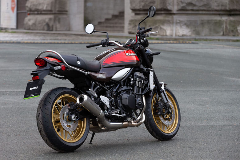 2022 Kawasaki Z900RS 50th Anniversary Classic Bike