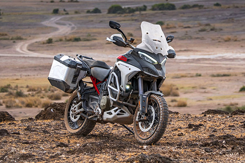 2023 Ducati Multistrada V4 S vs 2023 BMW R 1250 GS