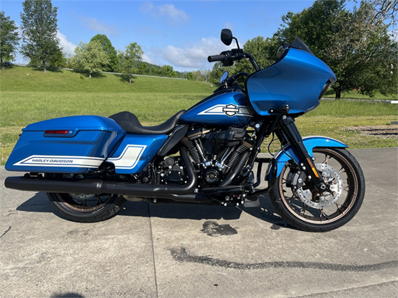 Harley-Davidson 2023 Fast Johnnie Road Glide ST Cruisers