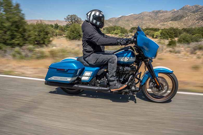 Harley-Davidson Fast Johnnie Street Glide ST 2023 Cruisers