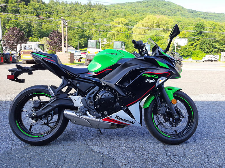 2022 Kawasaki Ninja 650 ABS KRT Sports Motorcycle