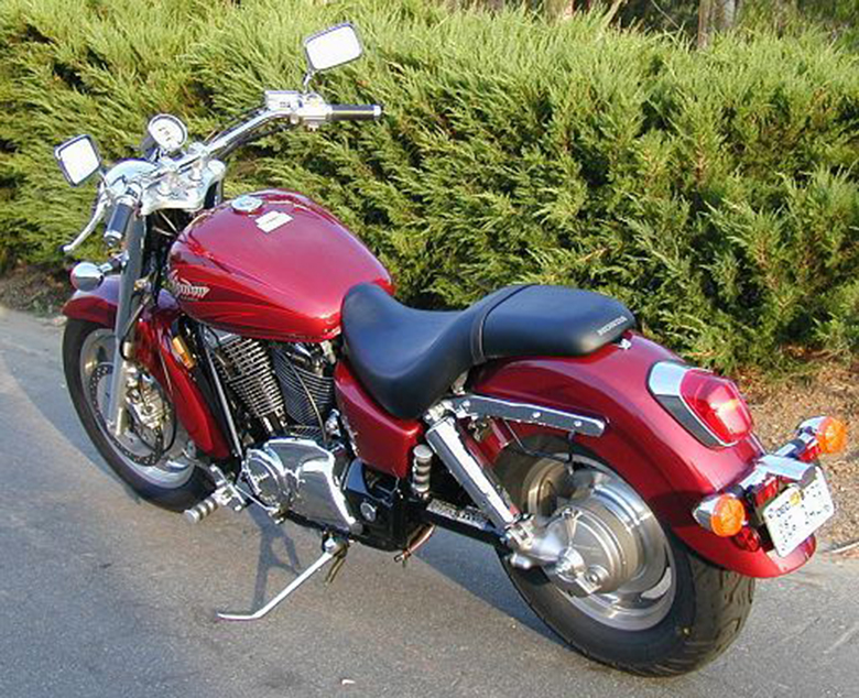 2023 Honda Shadow Sabre 1100 vs 2023 Honda Shadow Spirit 1100