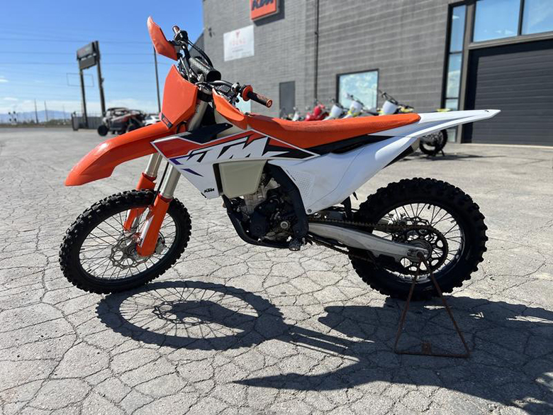 2023 KTM 250 XC-F Dirt Motorcycle