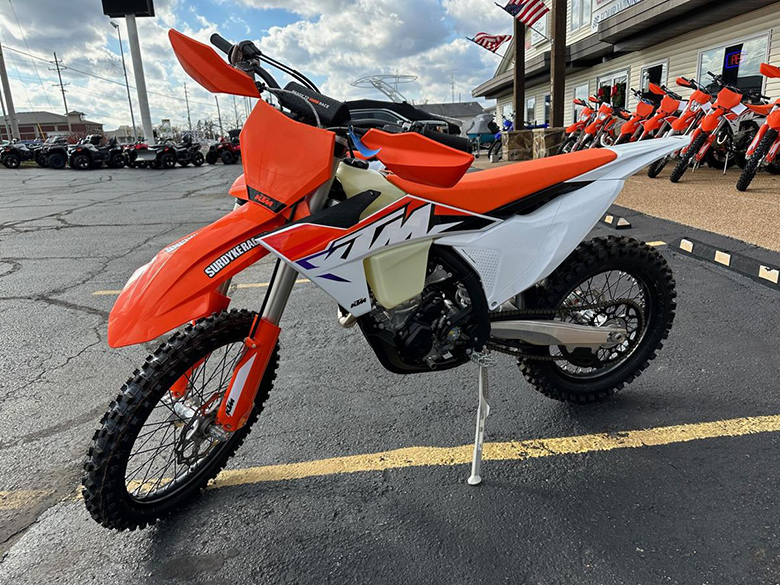 2023 KTM 250 XC-F Dirt Motorcycle