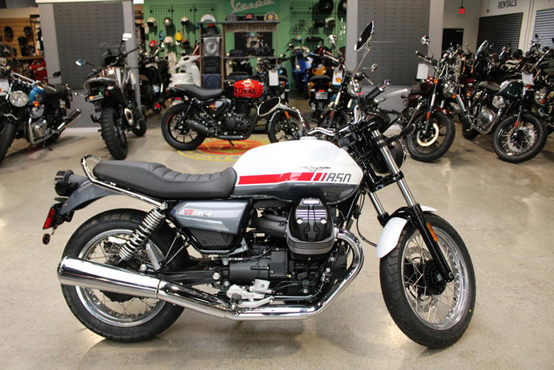 2023 Moto Guzzi V7 Special Classic Motorcycle