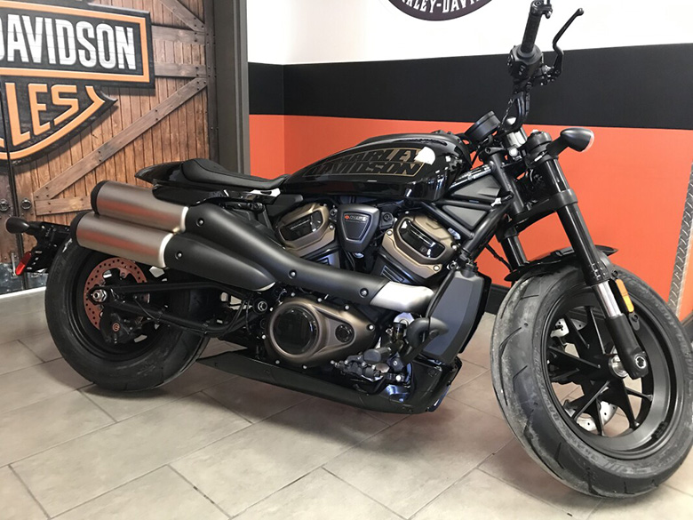 2023 Sportster Superlow vs 2023 Street 750