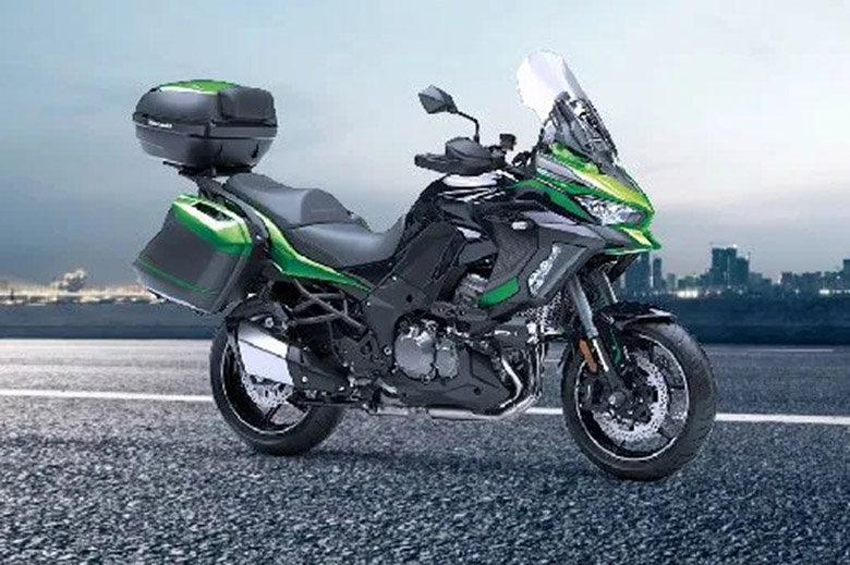 2023 Kawasaki Versys 1000 SE Sports Touring Bike