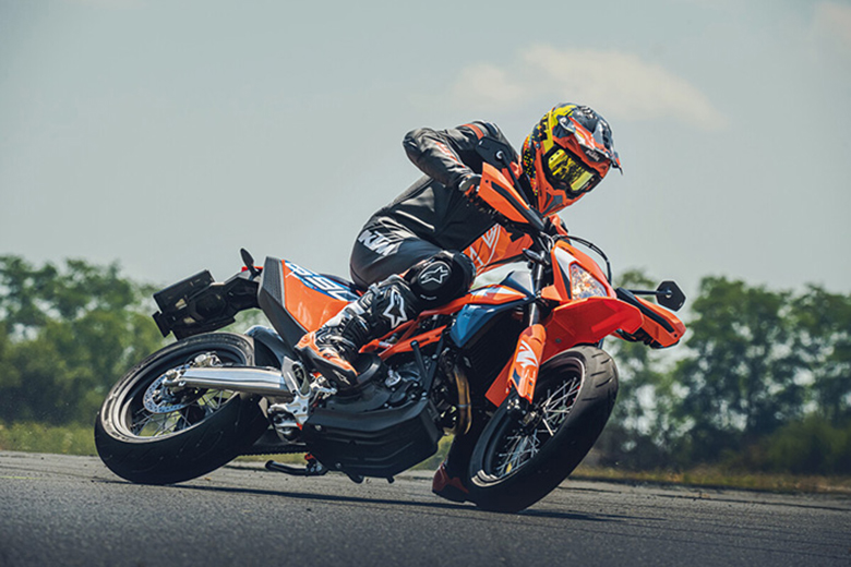 2023 KTM 690 Enduro R Supermoto