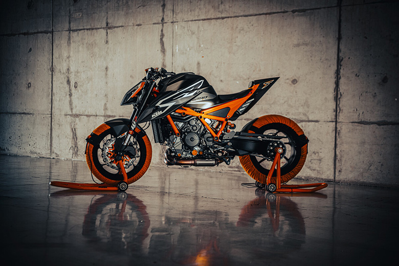 2023 KTM 1290 Super Duke RR Sports Motorcycle