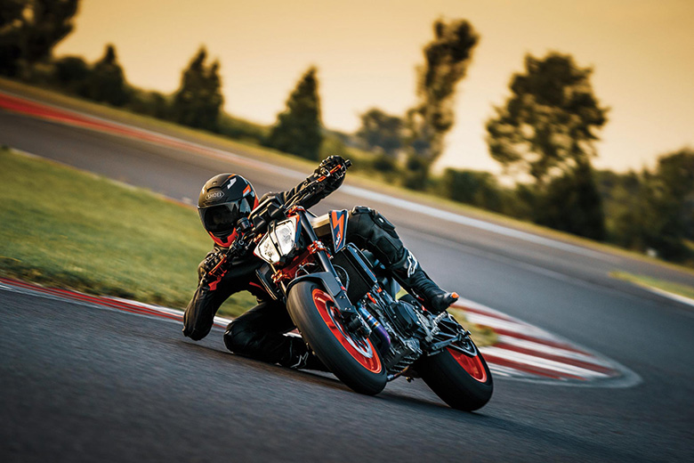 2023 KTM 890 Duke R Sports Motorcycle