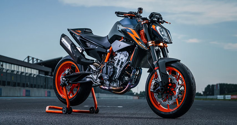 2023 KTM 890 Duke R Sports Motorcycle