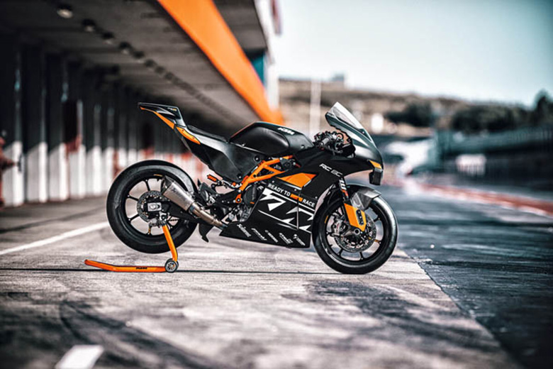 2023 KTM RC 8C Sports Motorcycle