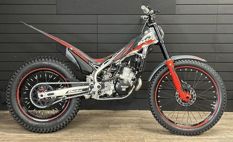 Beta 2024 EVO 2T 300 Dirt Motorcycle