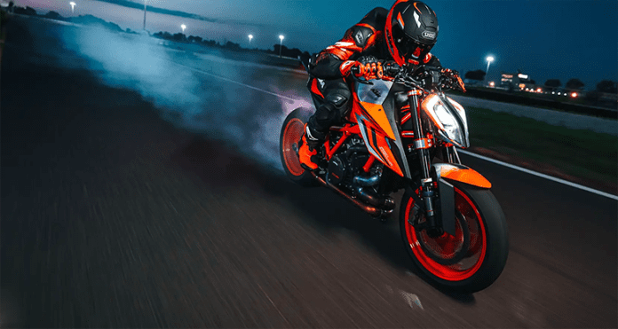 KTM 2023 1290 Super Duke R EVO Naked Motorcycle