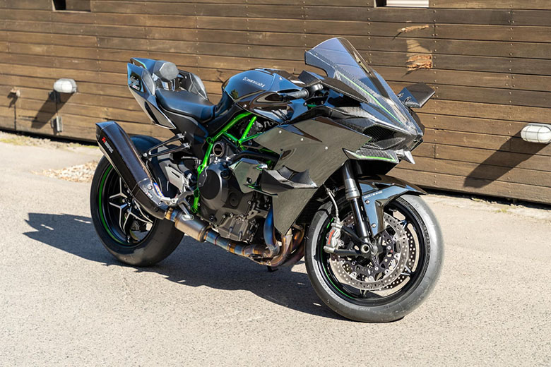 Top Ten Best Kawasaki Ninja Bikes of All Times