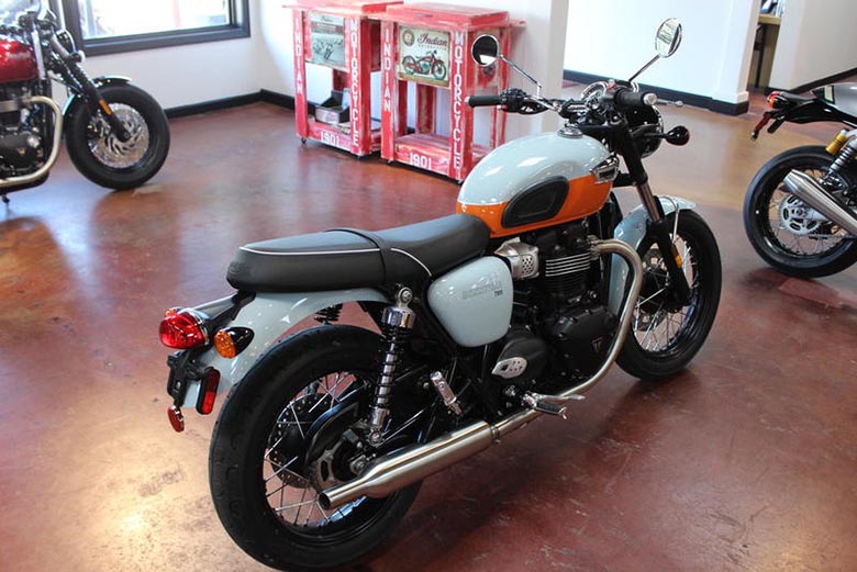 2023 Triumph Bonneville T100 Café Racer