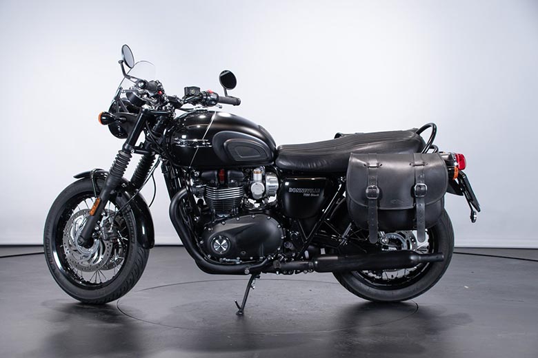 2023 Triumph Bonneville T120 Black Café Racer