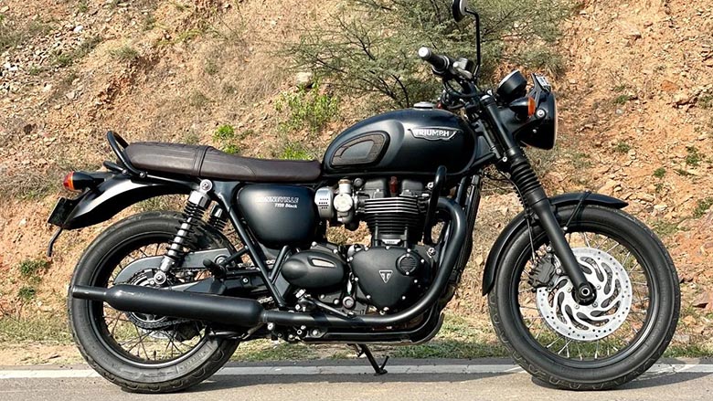 2023 Triumph Bonneville T120 Black Café Racer