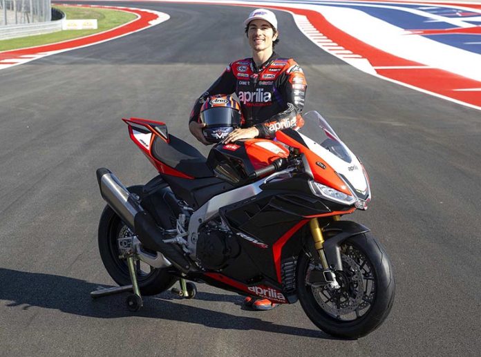 2024 Aprilia Tuono V4 Factory SE-09 SBK 1100 Sports Bike