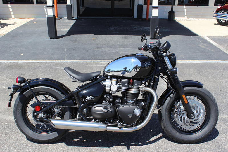 2023 Triumph Bonneville Bobber Chrome Edition Roadster